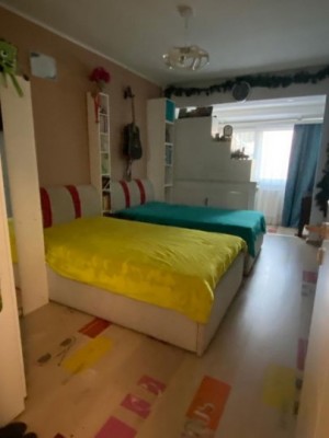Poza Vand apartament 3 camere in Bucuresti , Drumul Taberei Piata Moghioros 110000 EUR